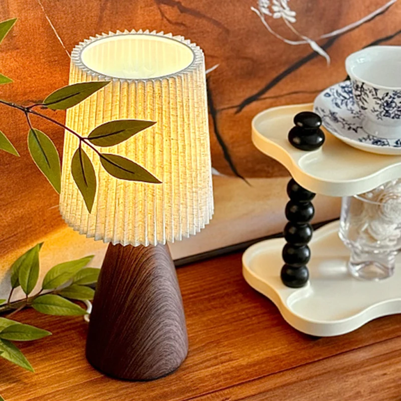 Lampada da tavolo a LED Retro  - Desk Setup Study recensione e prezzo